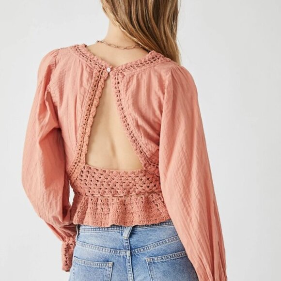 NWOT ✨FREE PEOPLE✨ Megan Crochet Top Size Medium in Coral with Open Back - Picture 4 of 9